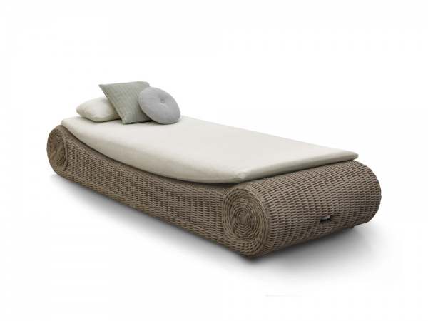 Manutti River Daybed